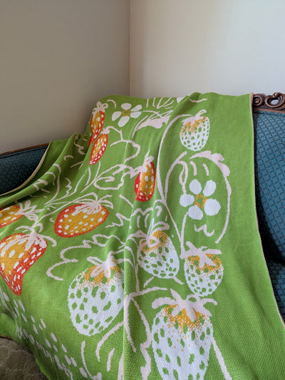 "Strawberry" Throw Blanket