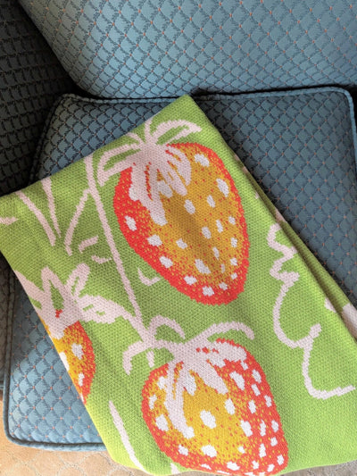 "Strawberry" Throw Blanket